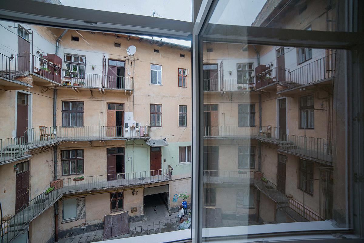 Apartment On Horodotska Street Leópolis Exterior foto